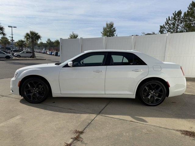 used 2022 Chrysler 300 car, priced at $24,990