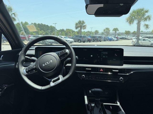 new 2025 Kia K5 car, priced at $30,245