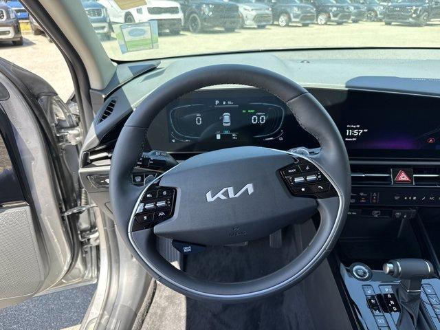 new 2025 Kia Niro car, priced at $31,373