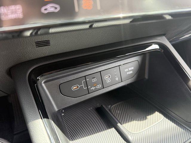 new 2025 Kia K5 car, priced at $30,045