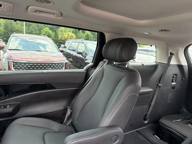new 2025 Kia Carnival car, priced at $51,510