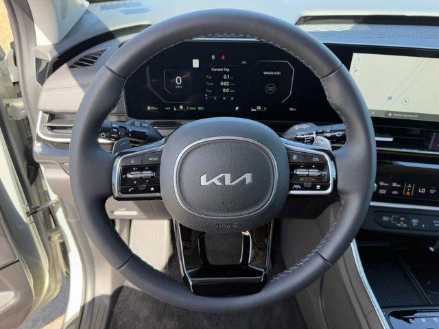 new 2025 Kia Carnival Hybrid car, priced at $54,535