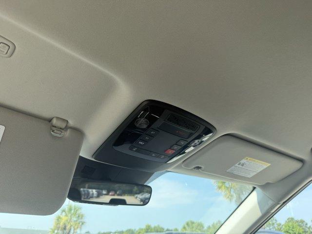 new 2025 Kia Carnival car, priced at $40,400