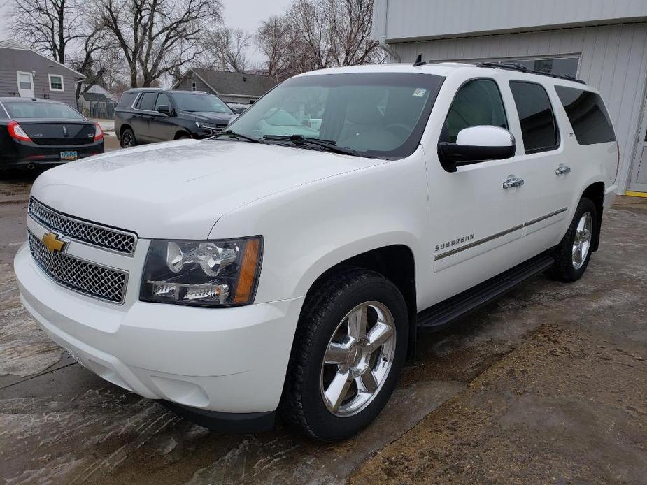 used 2014 Chevrolet Suburban car, priced at $17,990