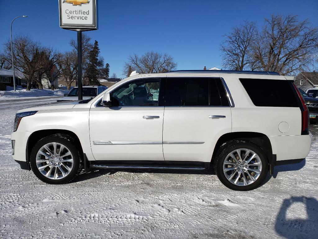 used 2020 Cadillac Escalade car, priced at $39,999