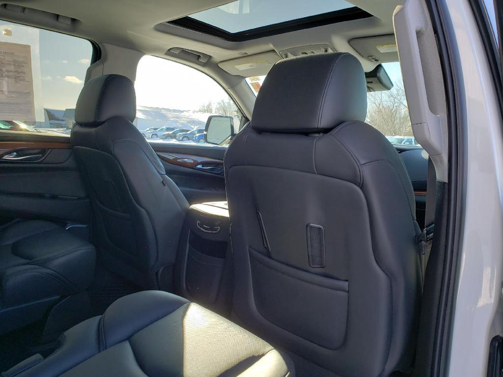 used 2020 Cadillac Escalade car, priced at $39,999