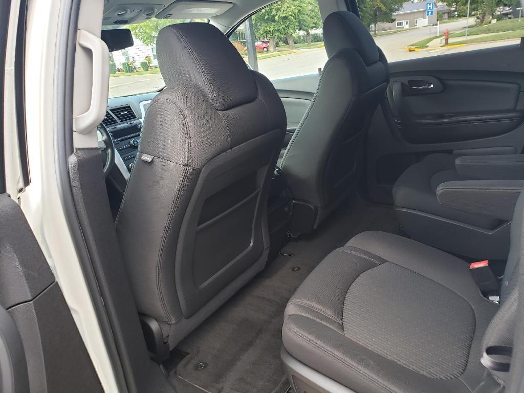 used 2011 Chevrolet Traverse car, priced at $9,490