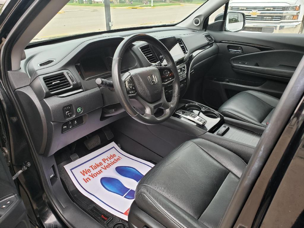 used 2020 Honda Pilot car, priced at $23,990
