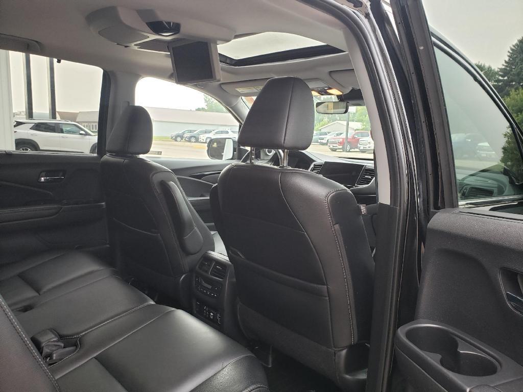 used 2020 Honda Pilot car, priced at $23,990