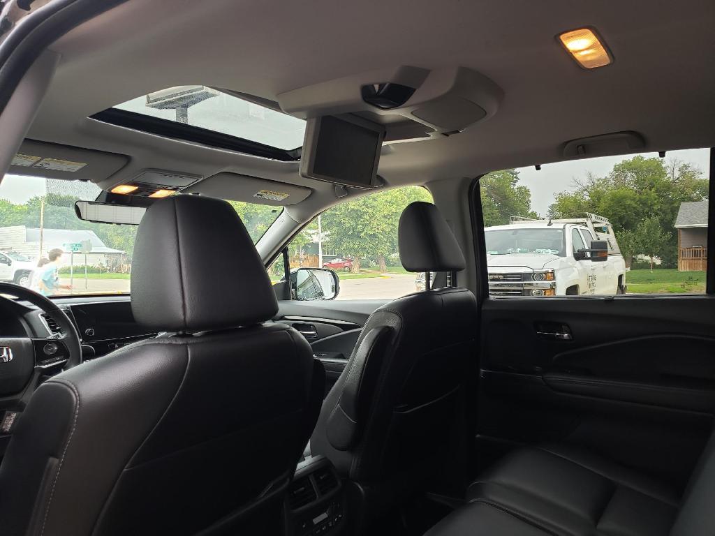 used 2020 Honda Pilot car, priced at $23,990