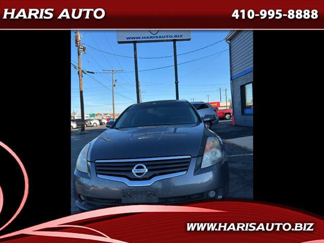 used 2009 Nissan Altima car, priced at $5,900