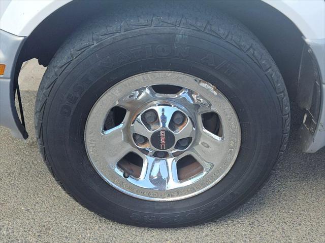 used 2000 GMC Safari car, priced at $7,988