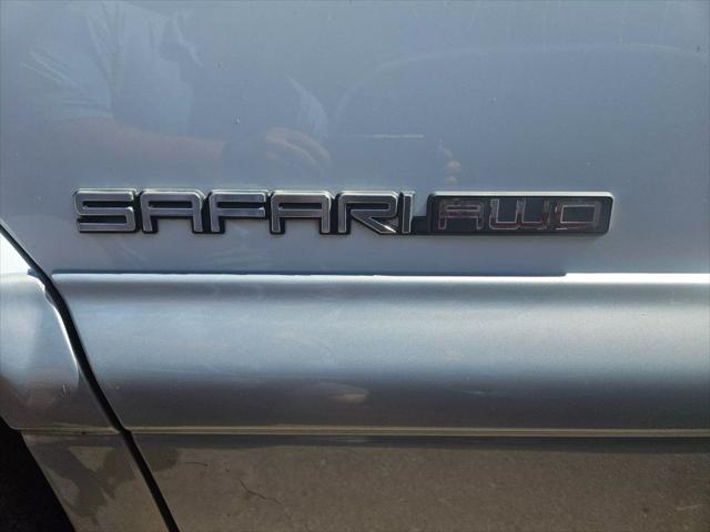 used 2000 GMC Safari car, priced at $7,988