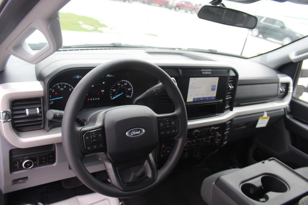 new 2025 Ford F-350 car, priced at $57,877