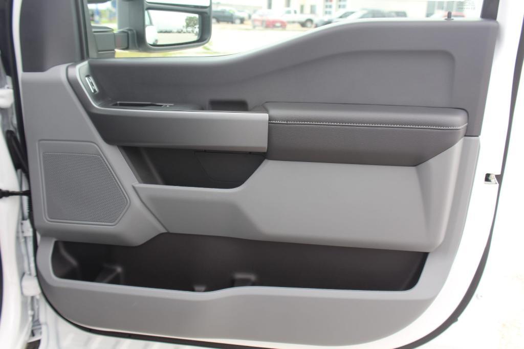 new 2025 Ford F-350 car, priced at $57,877