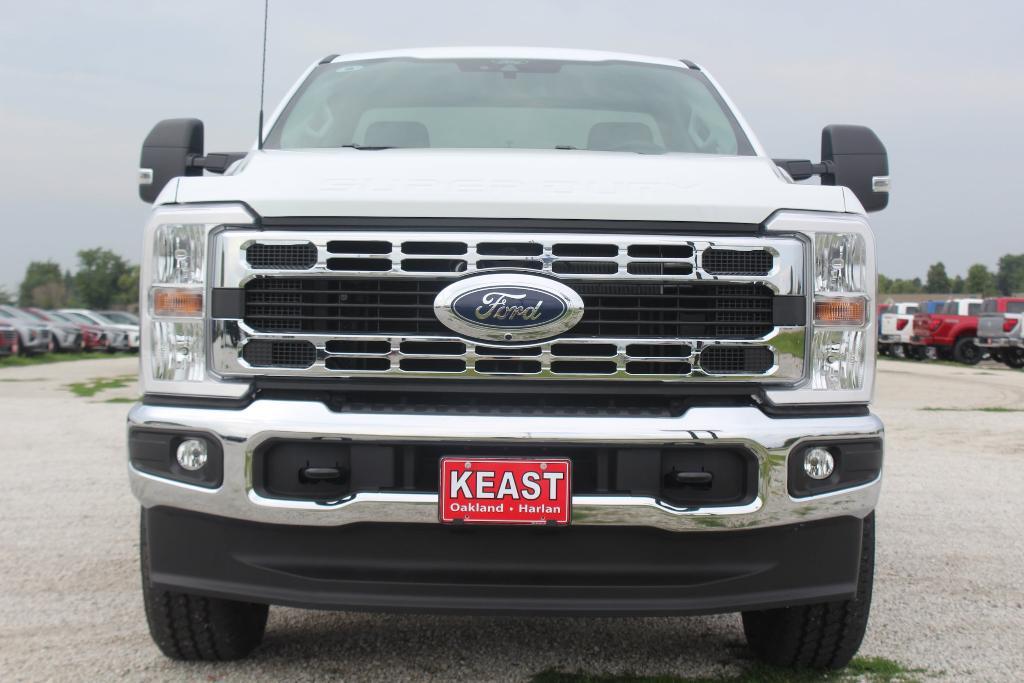 new 2025 Ford F-350 car, priced at $57,877