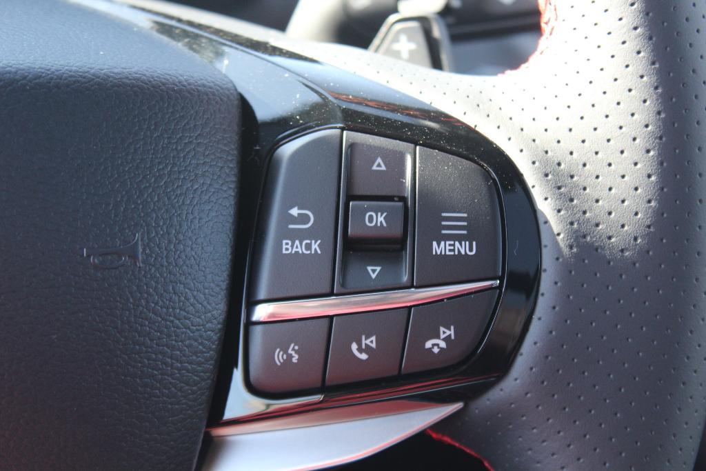 new 2025 Ford Explorer car, priced at $61,860