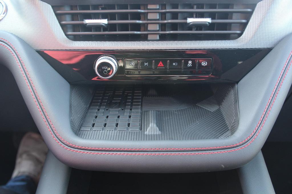 new 2025 Ford Explorer car, priced at $61,860