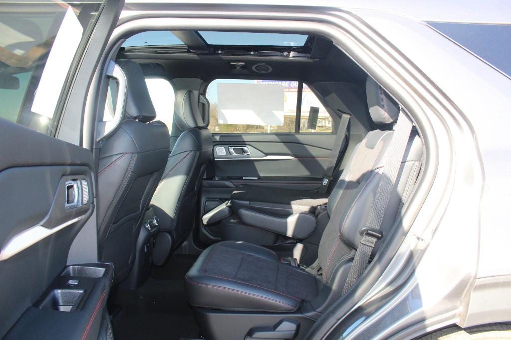 new 2025 Ford Explorer car, priced at $61,860