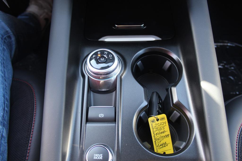 new 2025 Ford Explorer car, priced at $61,860