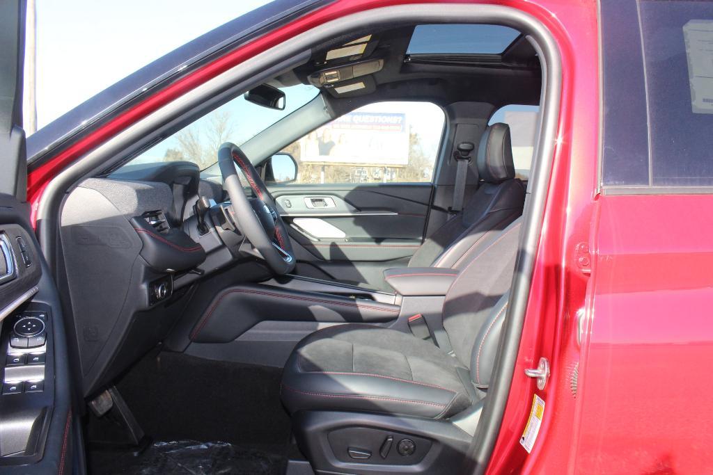 new 2025 Ford Explorer car, priced at $62,355