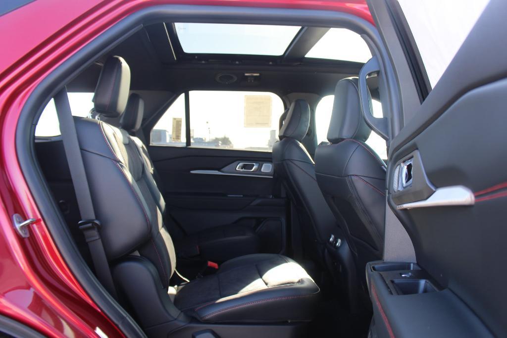 new 2025 Ford Explorer car, priced at $62,355