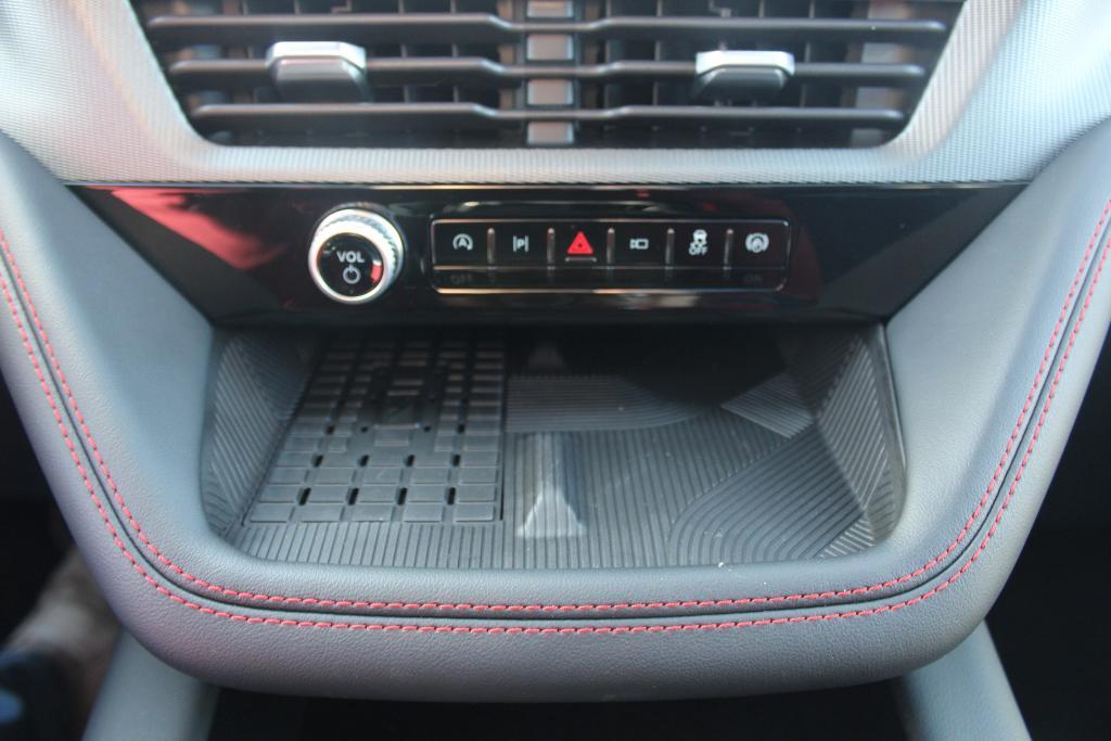 new 2025 Ford Explorer car, priced at $62,355