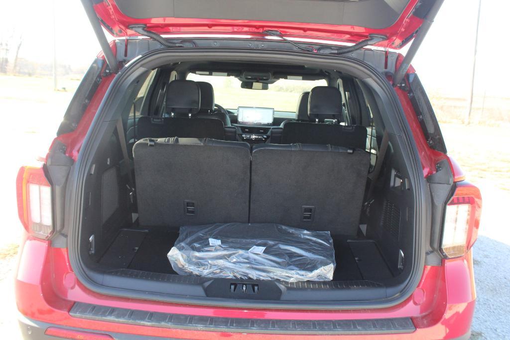 new 2025 Ford Explorer car, priced at $62,355