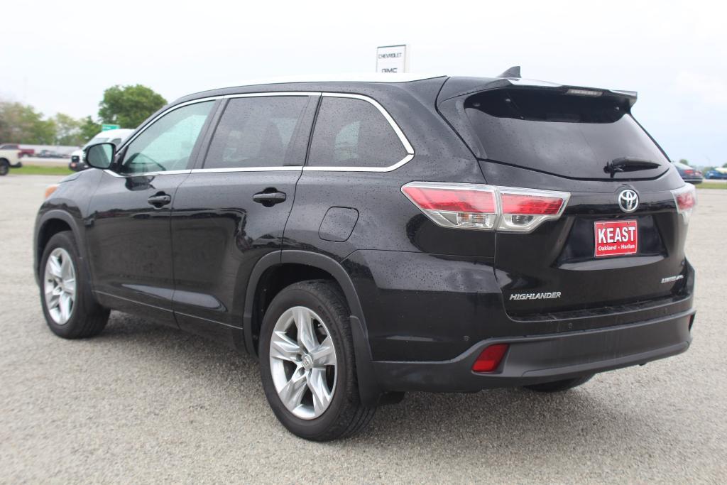used 2015 Toyota Highlander car, priced at $16,997