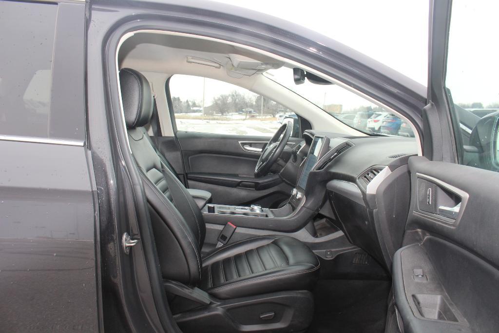 used 2021 Ford Edge car, priced at $19,990