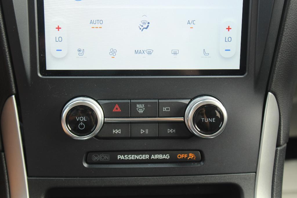 used 2022 Ford Edge car, priced at $18,997