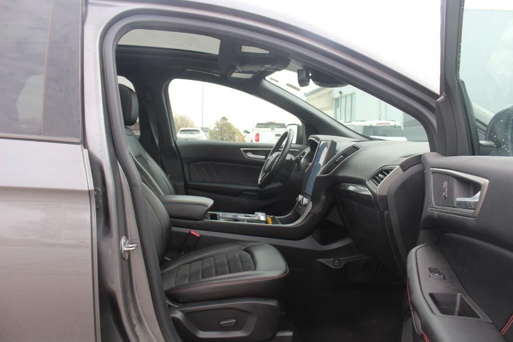 used 2021 Ford Edge car, priced at $25,995