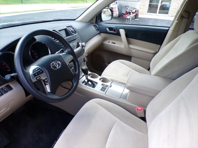 used 2012 Toyota Highlander car, priced at $13,880