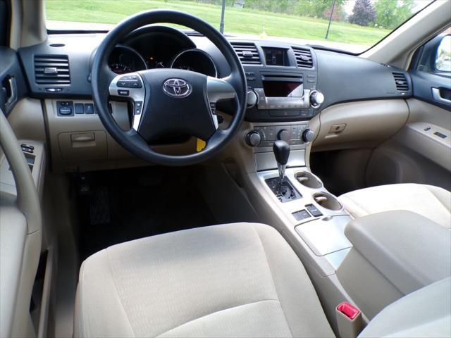 used 2012 Toyota Highlander car, priced at $13,880