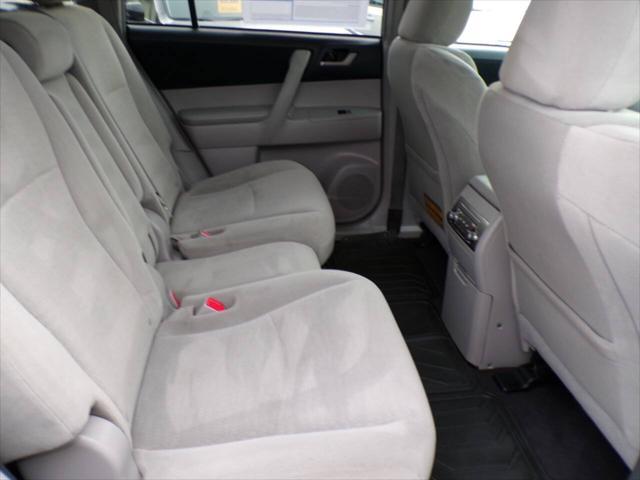 used 2011 Toyota Highlander car, priced at $10,780