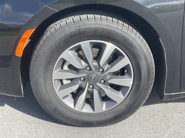 used 2023 Chrysler Pacifica Hybrid car, priced at $24,800