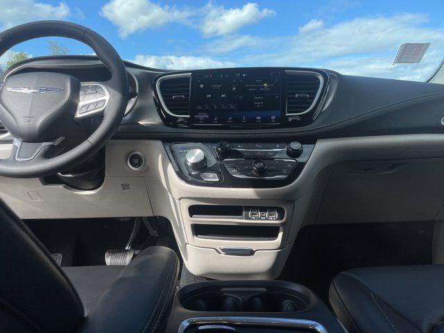 used 2023 Chrysler Pacifica Hybrid car, priced at $24,800