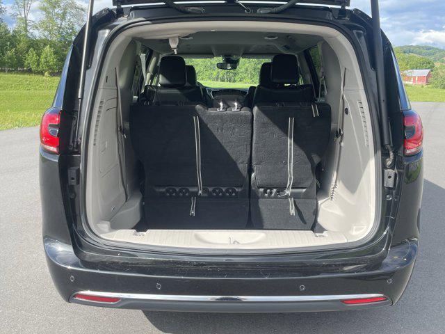 used 2023 Chrysler Pacifica Hybrid car, priced at $24,800
