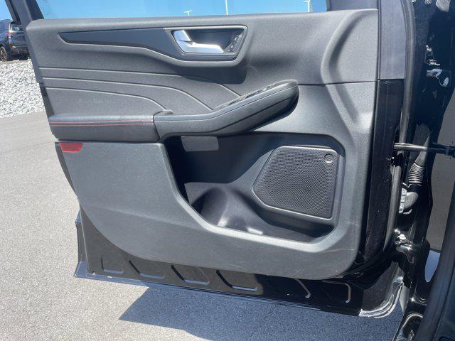 used 2022 Ford Escape car, priced at $21,400