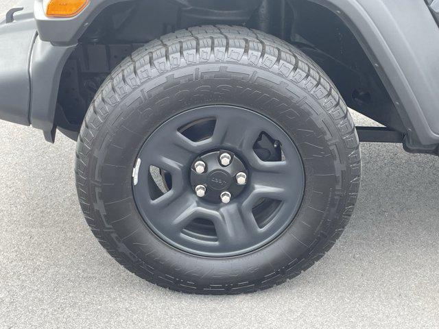 used 2021 Jeep Gladiator car, priced at $30,000