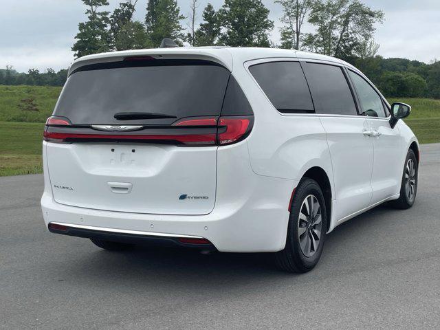 used 2023 Chrysler Pacifica Hybrid car, priced at $26,400
