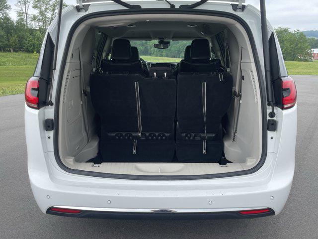 used 2023 Chrysler Pacifica Hybrid car, priced at $26,400