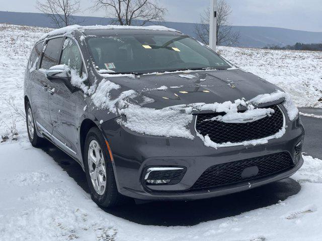 used 2022 Chrysler Pacifica car, priced at $32,000