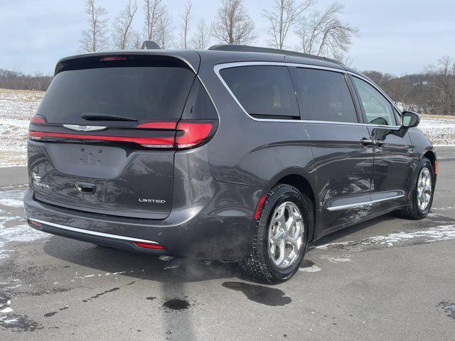 used 2022 Chrysler Pacifica car, priced at $31,000