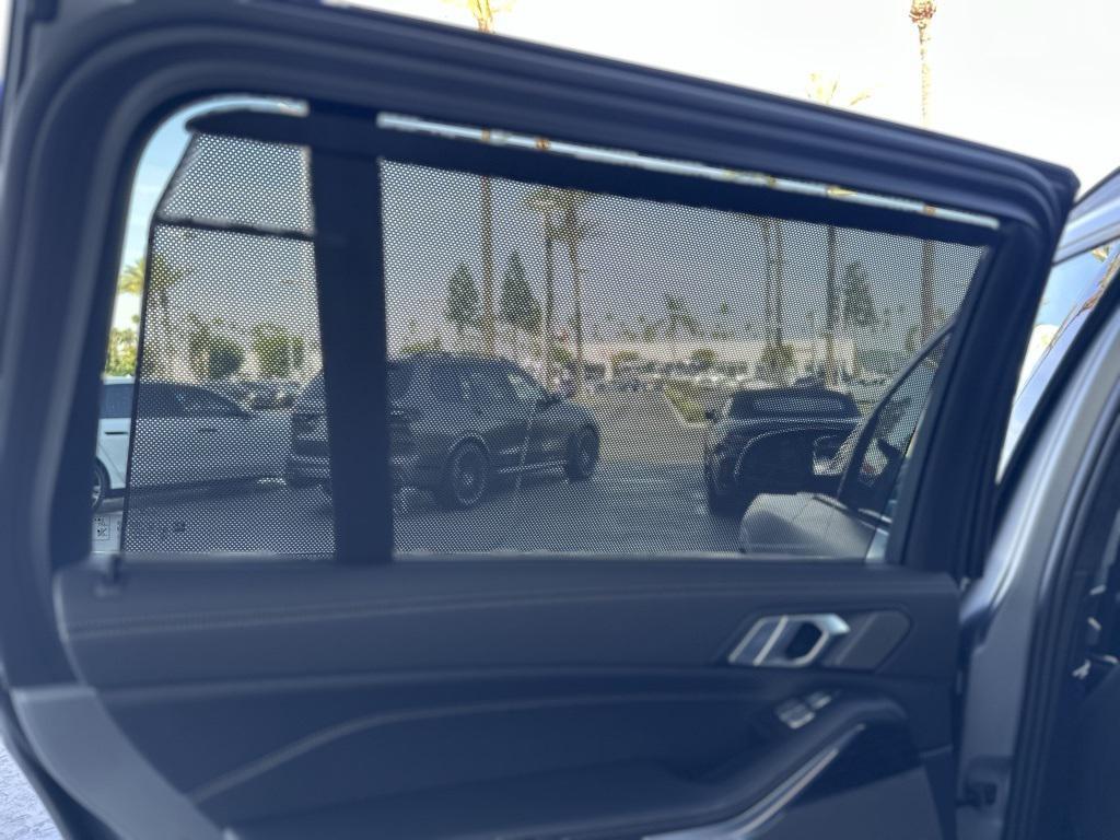 new 2025 BMW X7 car, priced at $125,545
