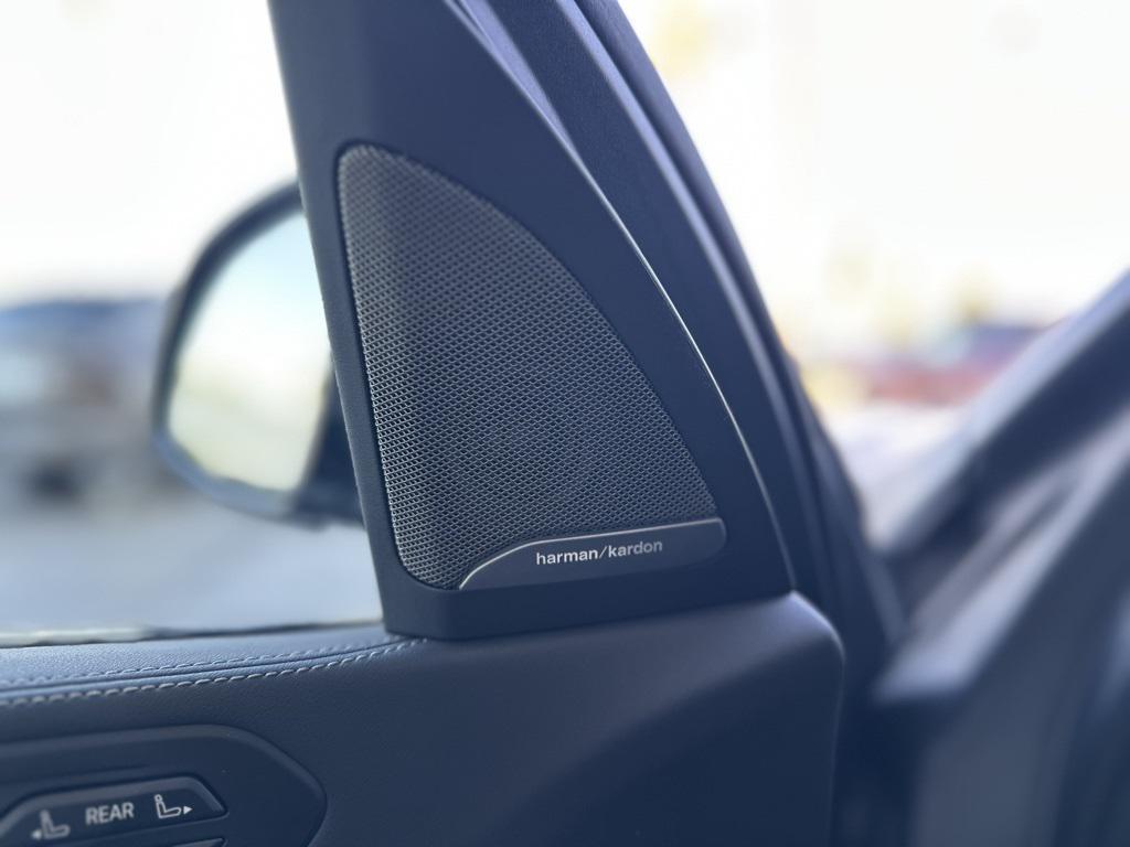 new 2025 BMW X7 car, priced at $125,545