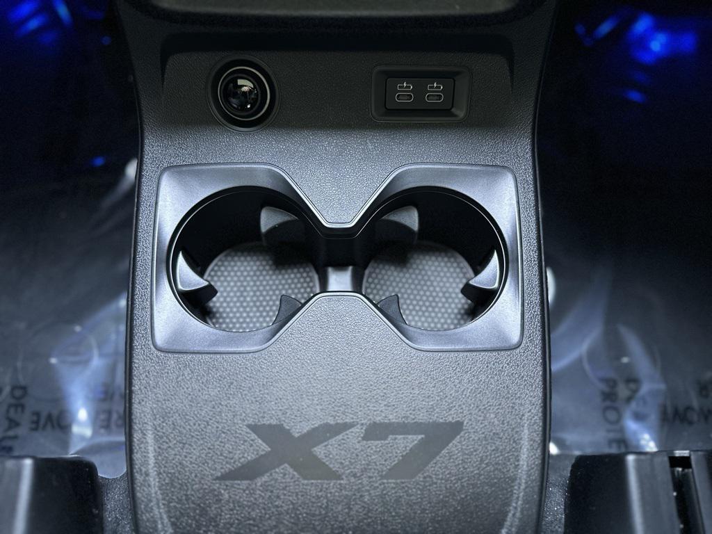 new 2025 BMW X7 car, priced at $125,545