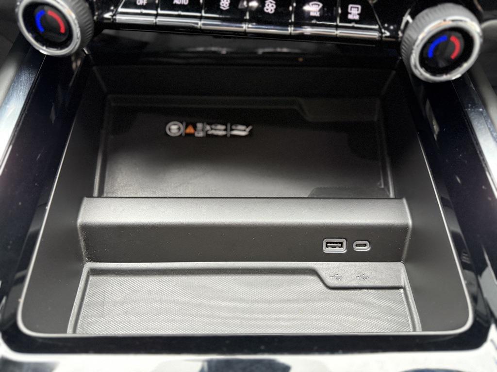 used 2025 Chevrolet Suburban car, priced at $69,990