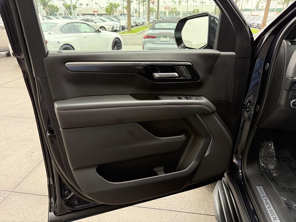 used 2025 Chevrolet Suburban car, priced at $69,990