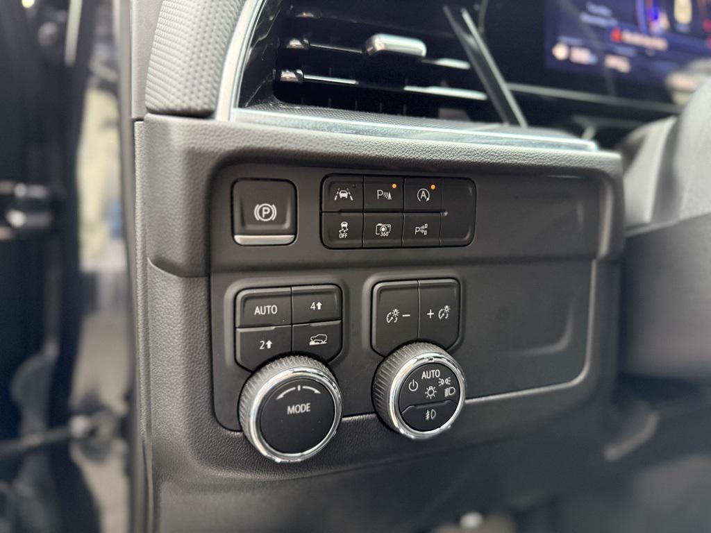 used 2025 Chevrolet Suburban car, priced at $69,990